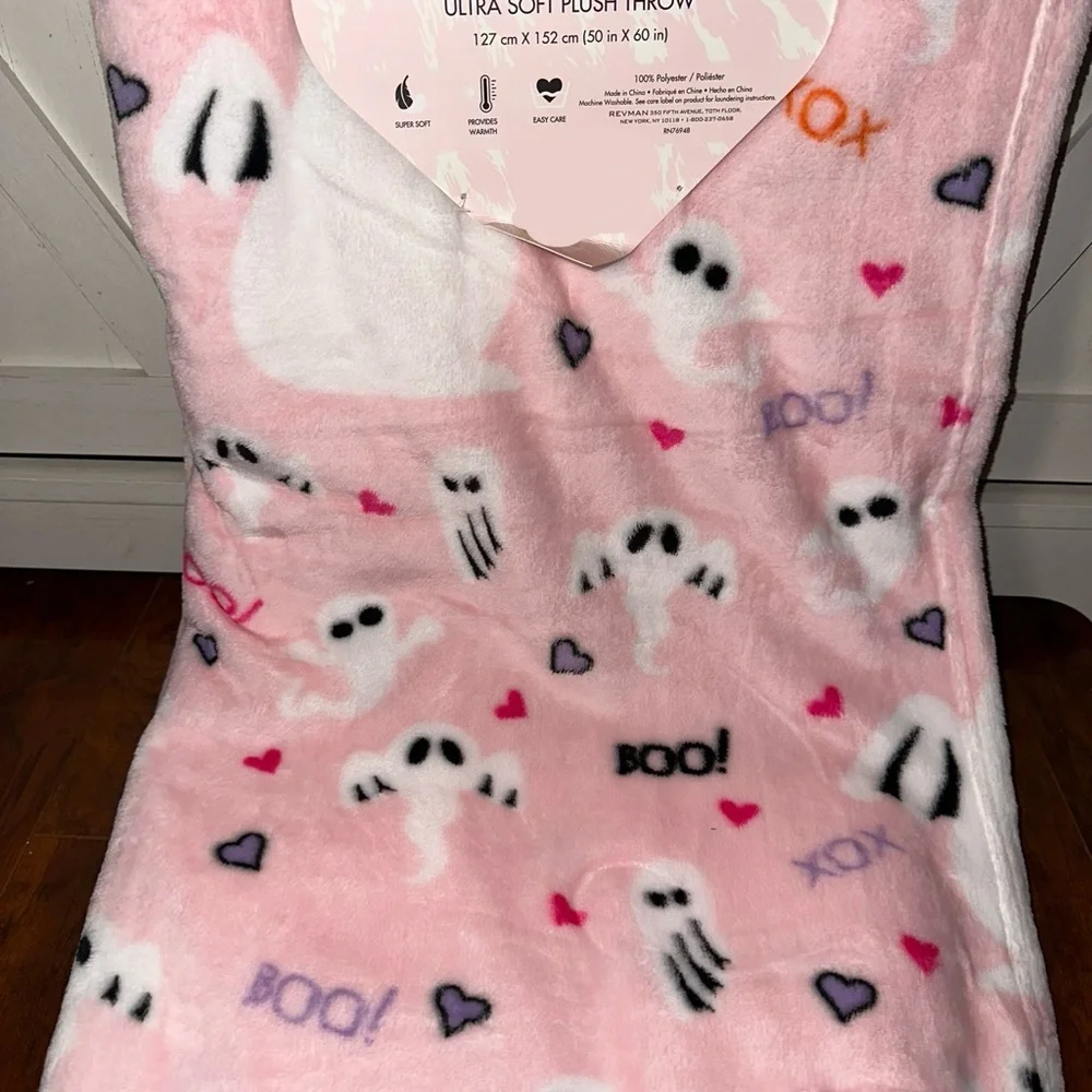 Betsey Johnson Pink Ghosts and Hearts Blanket